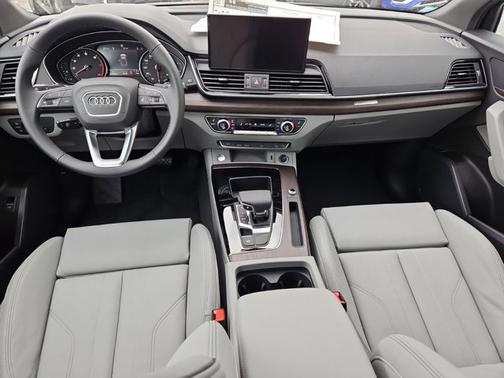 2024 Audi Q5 Sportback Premium 45 TFSI S line quattro S tronic