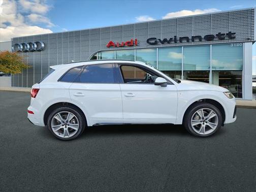 2025 Audi Q5 Premium 45 TFSI S line quattro