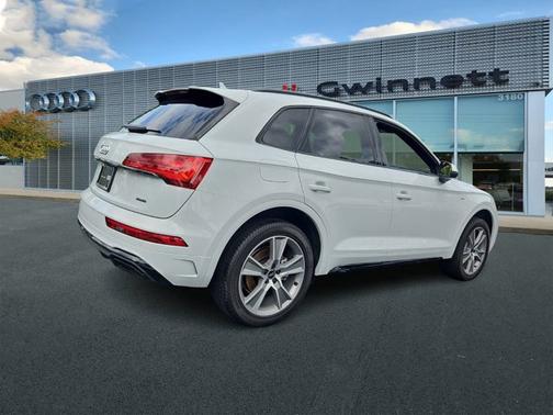 2025 Audi Q5 S line Premium