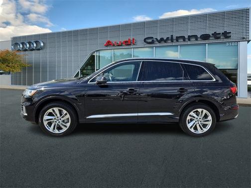 2021 Audi Q7 Premium Plus