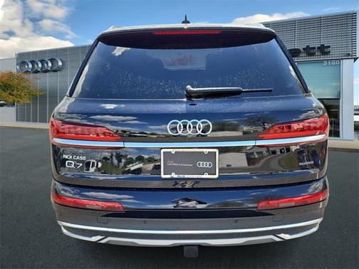 2021 Audi Q7 Premium Plus