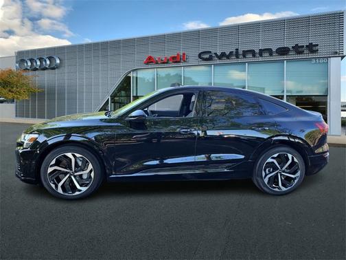2024 Audi Q8 e-tron Sportback S line Premium Plus