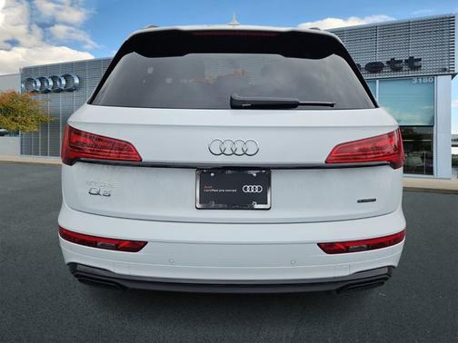 2025 Audi Q5 S line Premium