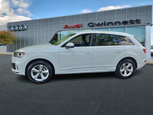 2022 Audi Q7 Premium 55 TFSI quattro Tiptronic
