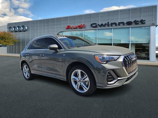 2022 Audi Q3 S line Premium