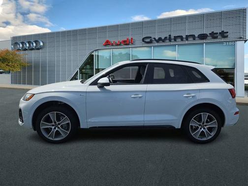 2025 Audi Q5 S line Premium