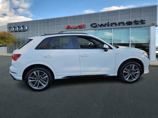 2025 Audi Q3 S line Premium