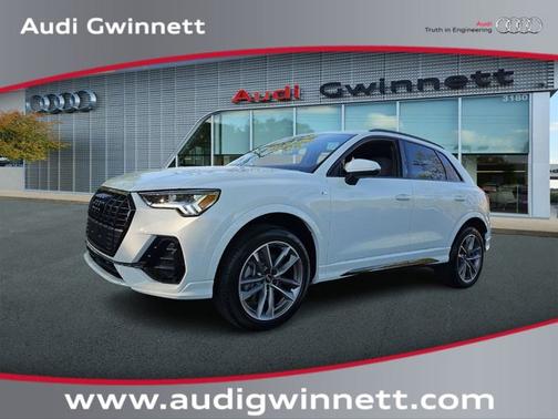 2025 Audi Q3 S line Premium