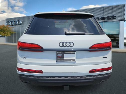 2025 Audi Q7 Premium Plus