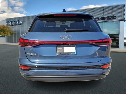 2025 Audi Q6 e-tron Premium Plus