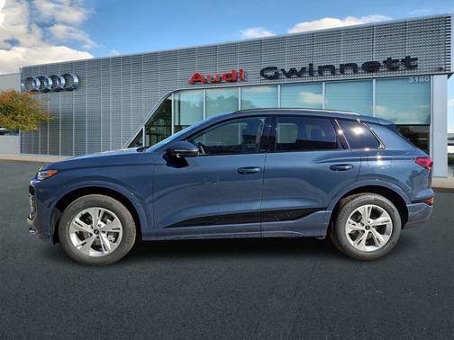 2025 Audi Q6 e-tron Premium Plus