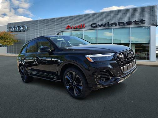2025 Audi Q7 Premium Plus