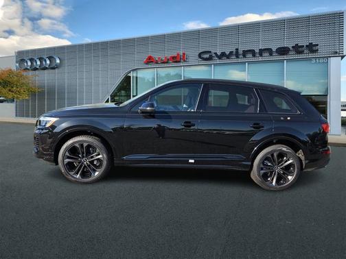 2025 Audi Q7 Premium Plus