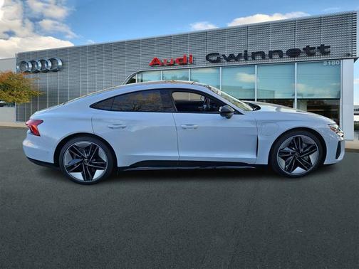 2024 Audi RS e-tron GT Base