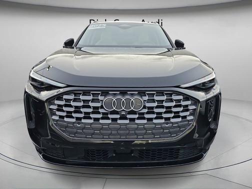 2025 Audi Q5 Premium Plus TFSI quattro S tronic