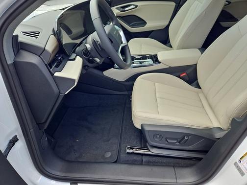 2025 Audi Q6 e-tron Premium