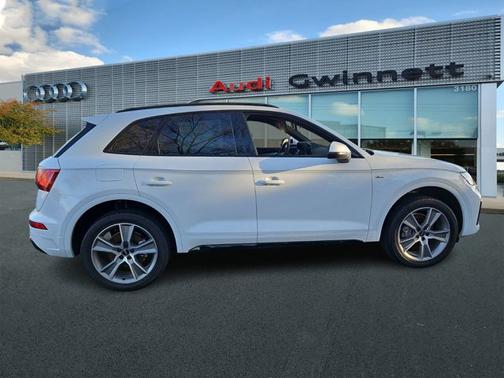 2025 Audi Q5 S line Premium