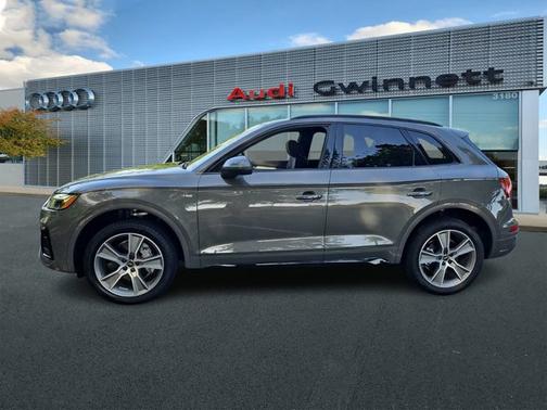 2025 Audi Q5 Premium 45 TFSI S line quattro