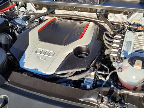 Photo 5 of 32 of 2019 Audi SQ5 Premium Plus