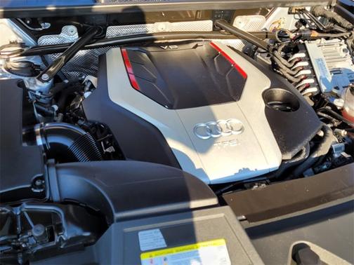 Photo 4 of 32 of 2019 Audi SQ5 Premium Plus