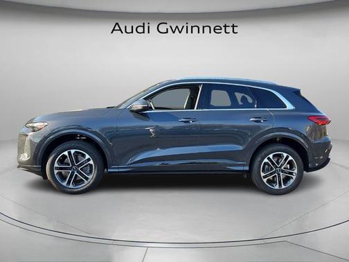 2025 Audi Q5 Premium TFSI quattro S tronic
