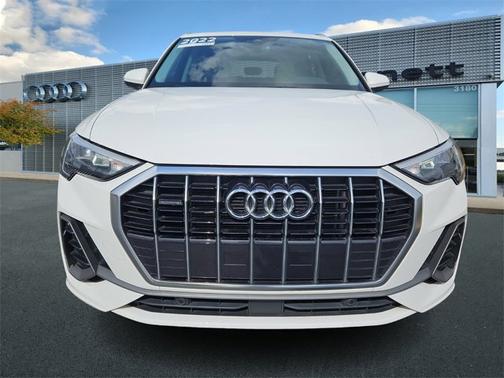 2022 Audi Q3 S line Premium