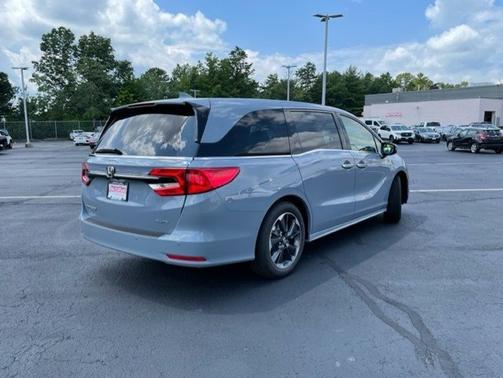 2023 Honda Odyssey 