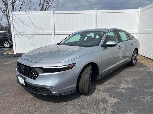 Solar Silver Metallic 2024 Honda Accord
