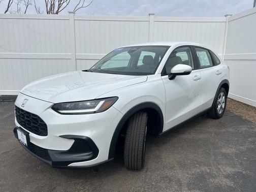 Platinum White Pearl 2023 Honda HR-V
