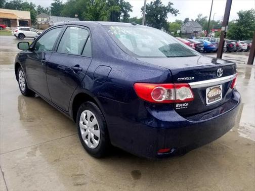 2011 Toyota Corolla LE