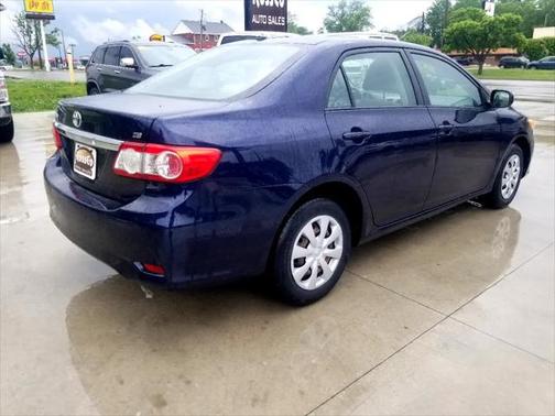 2011 Toyota Corolla LE