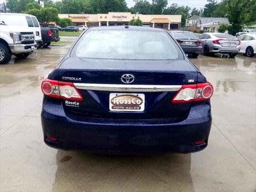 2011 Toyota Corolla LE