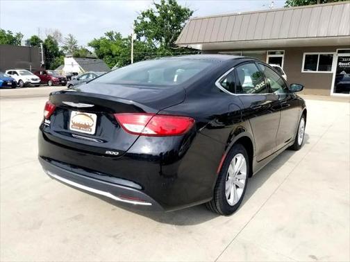 2016 Chrysler 200 Limited