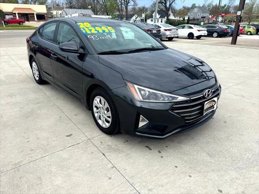2020 Hyundai ELANTRA SE