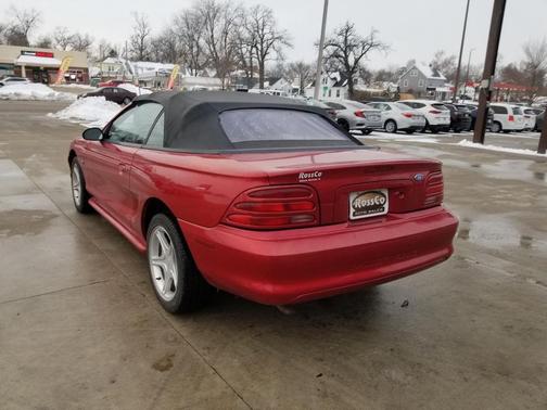 1994 Ford Mustang Base