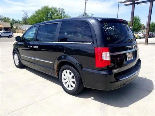 2013 Chrysler Town & Country Touring