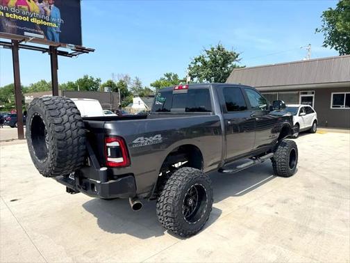 2020 RAM 2500 Big Horn Crew Cab 4X4 6'4' Box