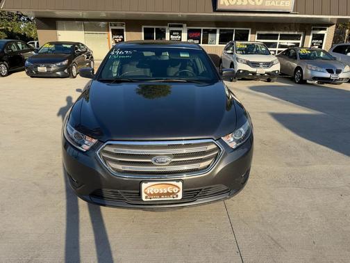 2017 Ford Taurus SEL