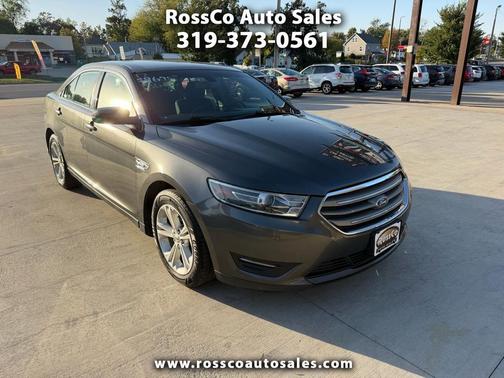 2017 Ford Taurus SEL