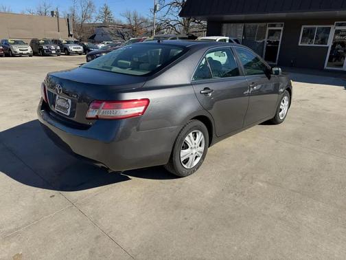 2010 Toyota Camry LE