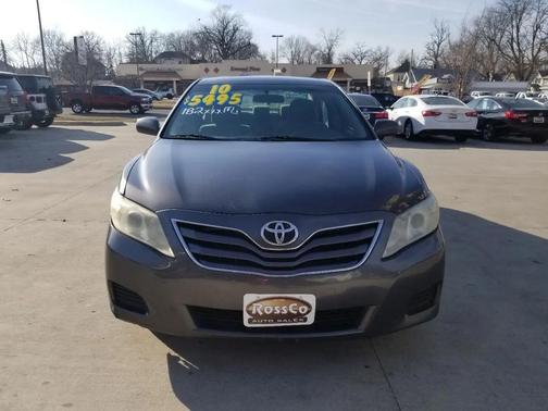 2010 Toyota Camry LE