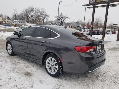 2016 Chrysler 200 C