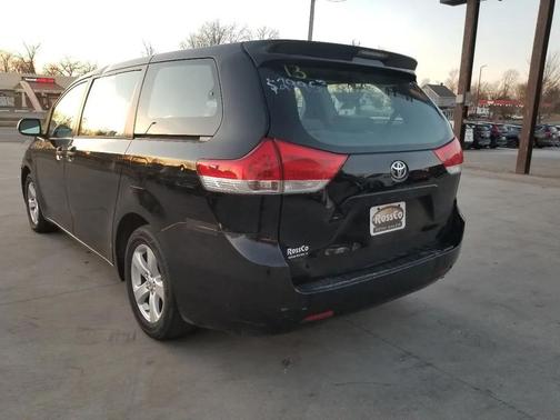 2013 Toyota Sienna SE