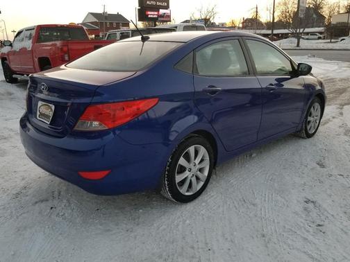 2013 Hyundai Accent GLS