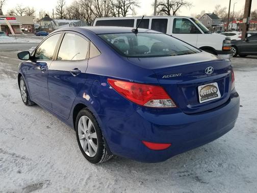 2013 Hyundai Accent GLS