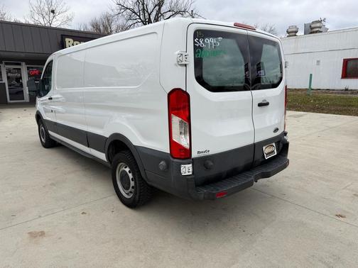 2015 Ford Transit-250 Base