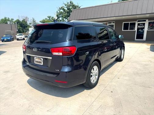 2016 Kia Sedona LX