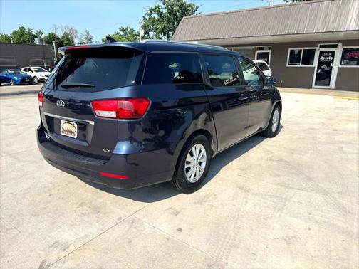 2016 Kia Sedona LX