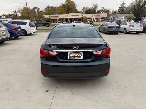 2014 Hyundai SONATA GLS