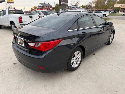 2014 Hyundai SONATA GLS